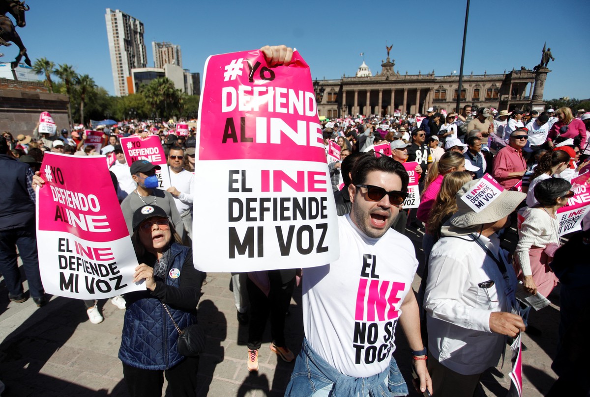 México anuncia 'pausa' nas relações com embaixada dos EUA no país